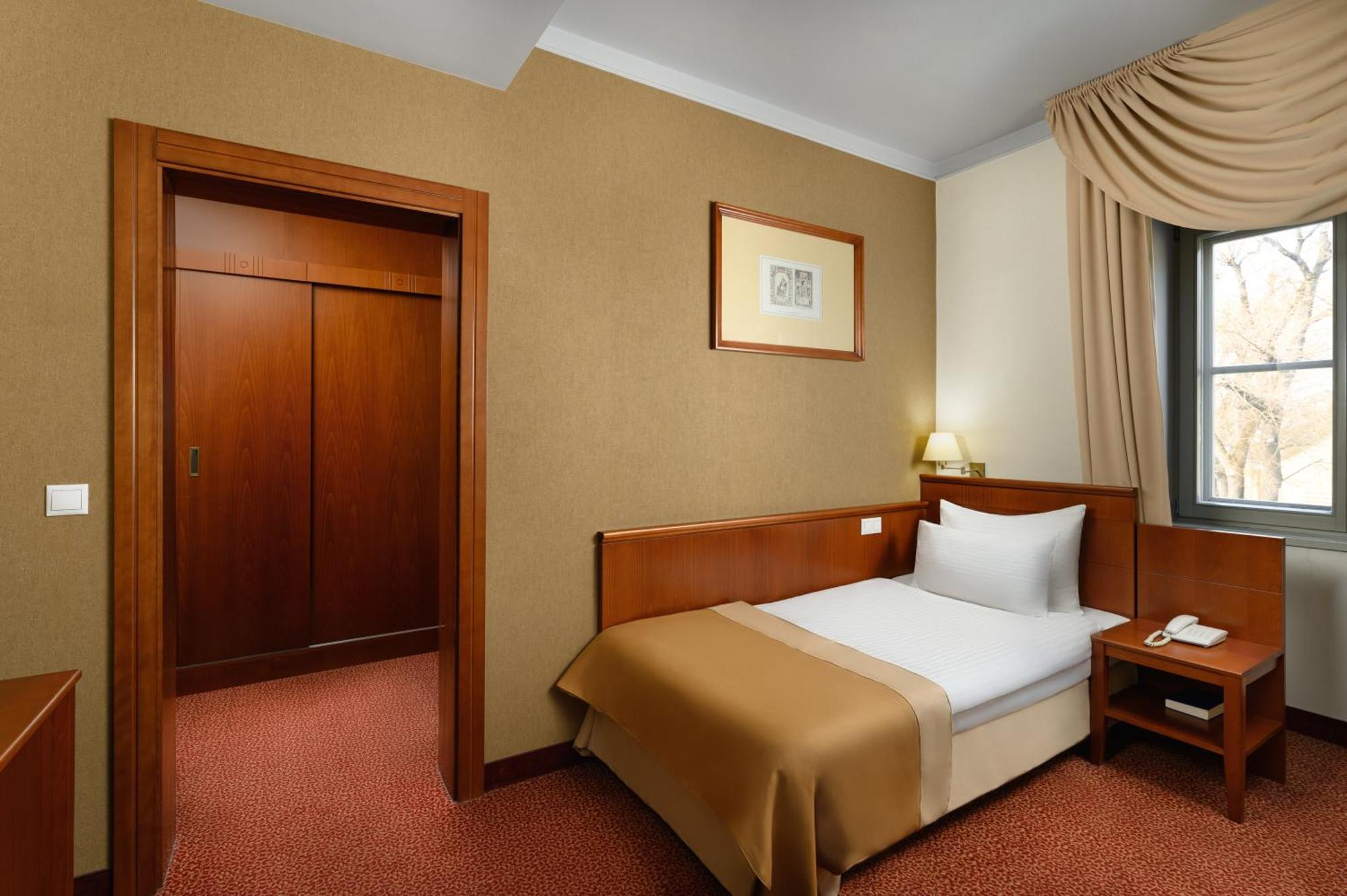 Mercure Szekesfehervar Magyar Kiraly Extérieur photo