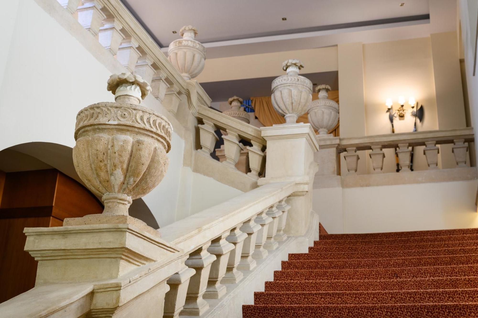 Mercure Szekesfehervar Magyar Kiraly Extérieur photo