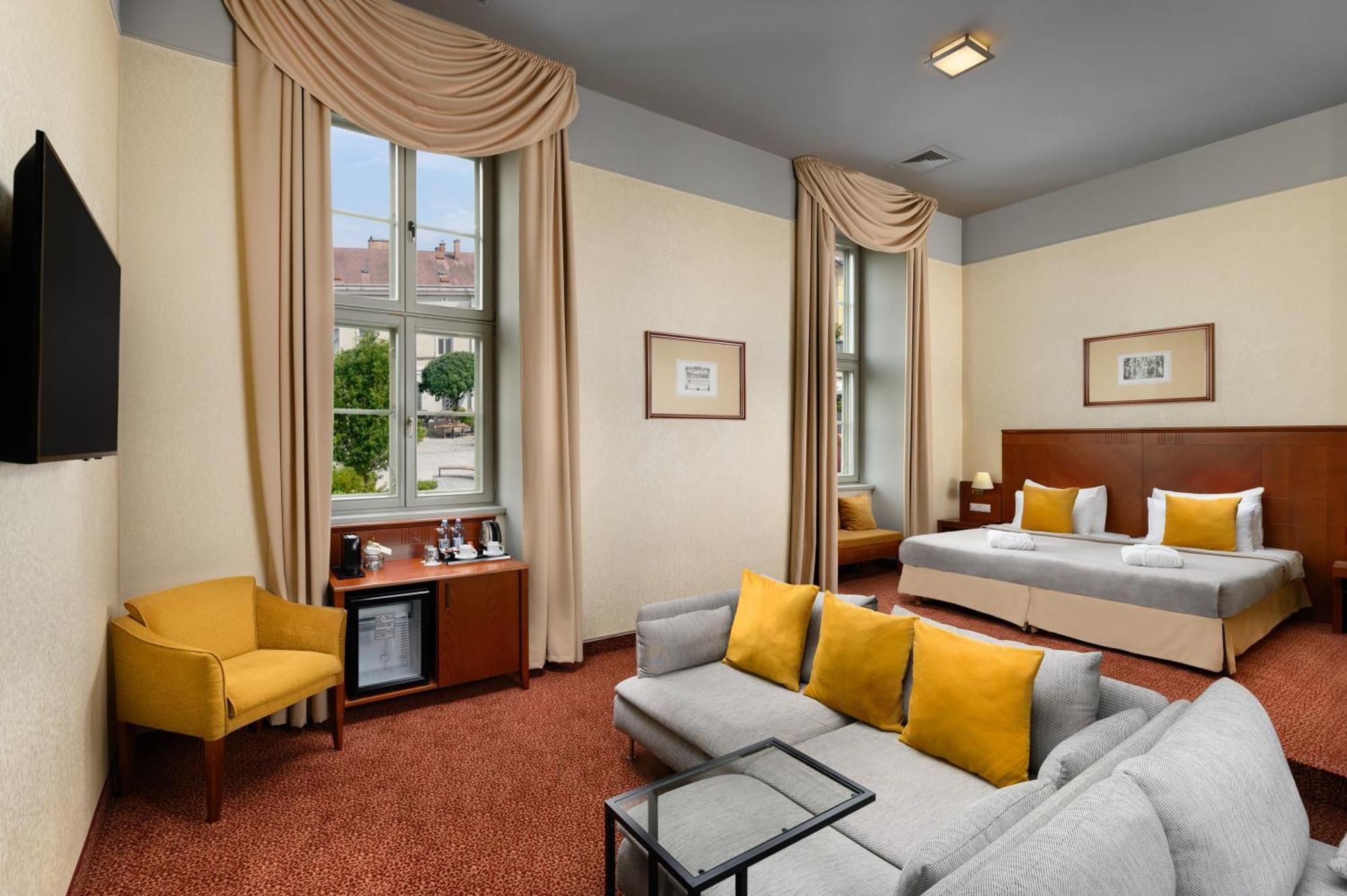 Mercure Szekesfehervar Magyar Kiraly Extérieur photo