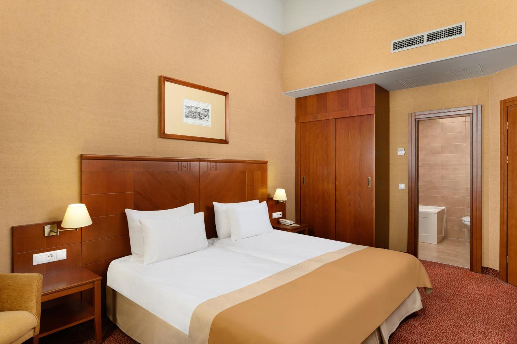 Mercure Szekesfehervar Magyar Kiraly Extérieur photo