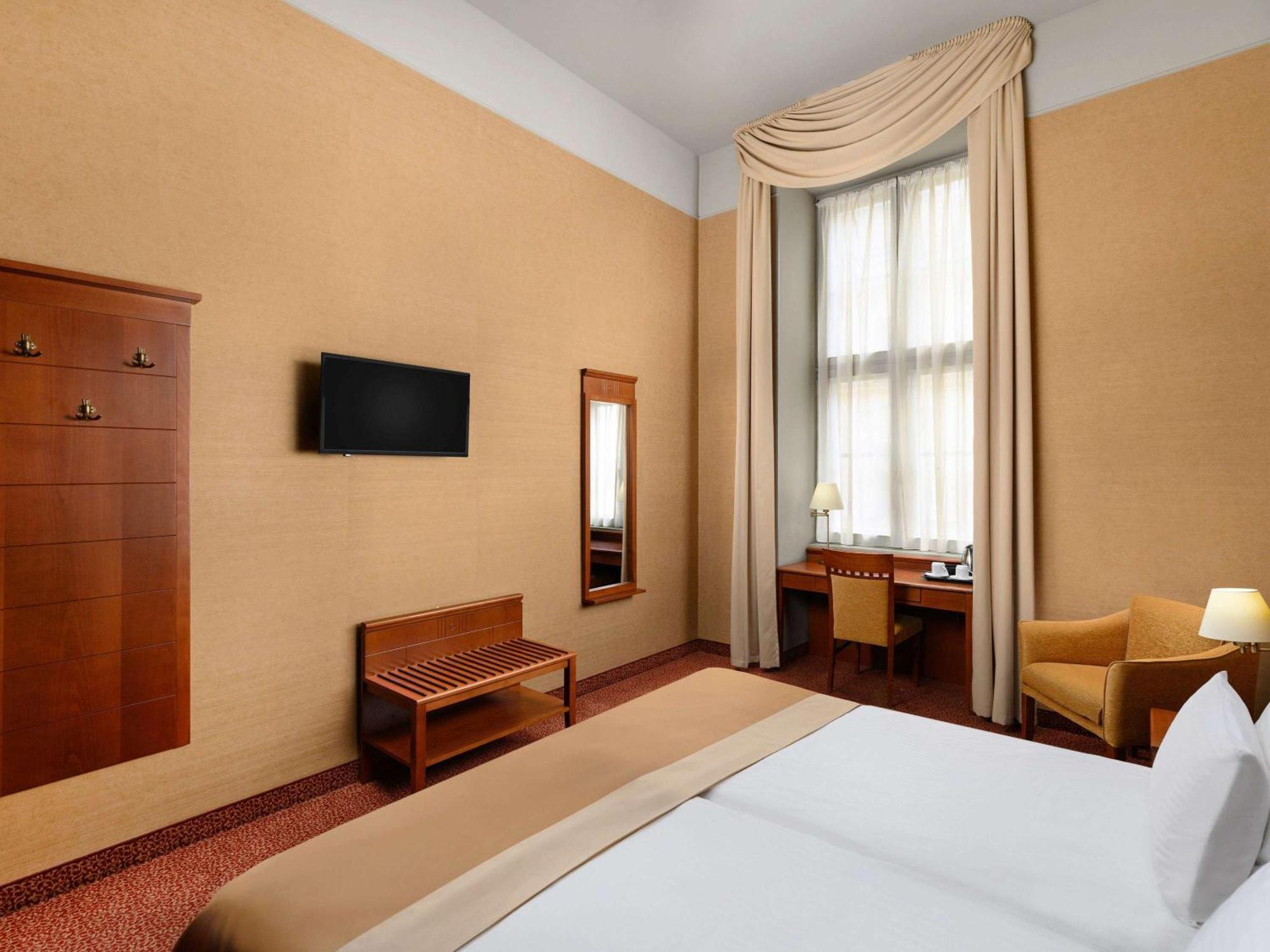 Mercure Szekesfehervar Magyar Kiraly Extérieur photo